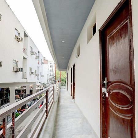 Hotel O Tilak Hotel 24 Sector 27 Near By Vinayak Hospital Gali No-6 Noida Buitenkant foto